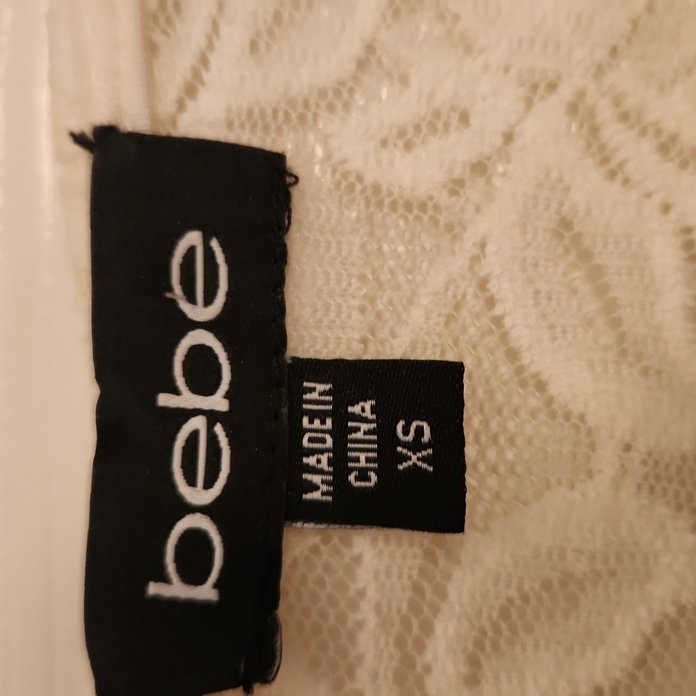 Bebe Floral Lace Cap Sleeve Top Size XS - Picture 3 of 6